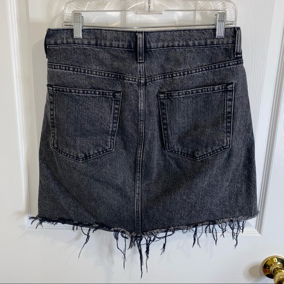 EVERLANE BLACK DENIM RAW HEM SKIRT SIZE 30 - Picture 4 of 6
